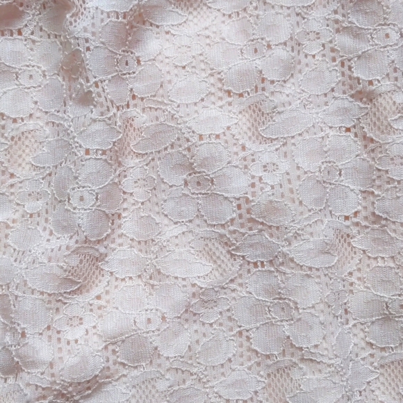 Off the shoulder pink lace sundress - Picture 2 of 2